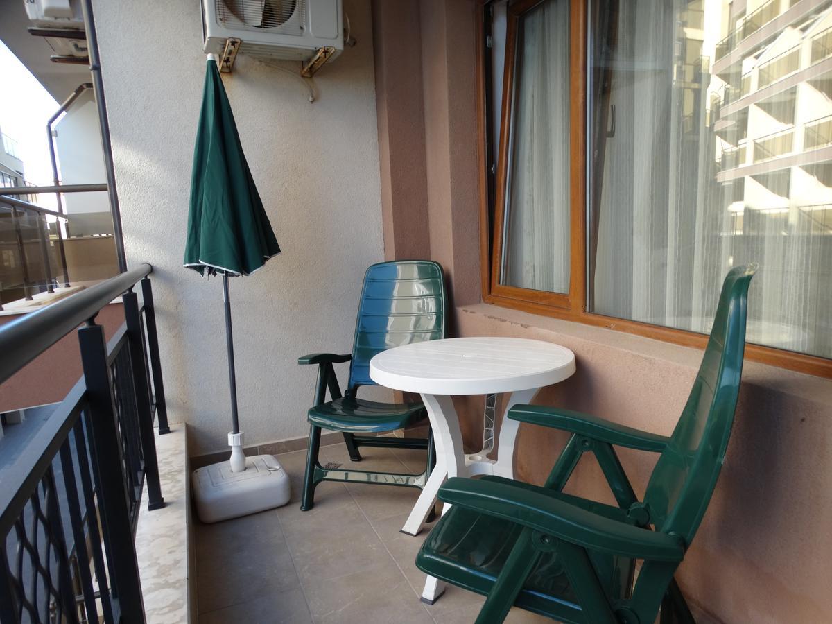 Lora Boutique Apartment Pomorie Exterior foto